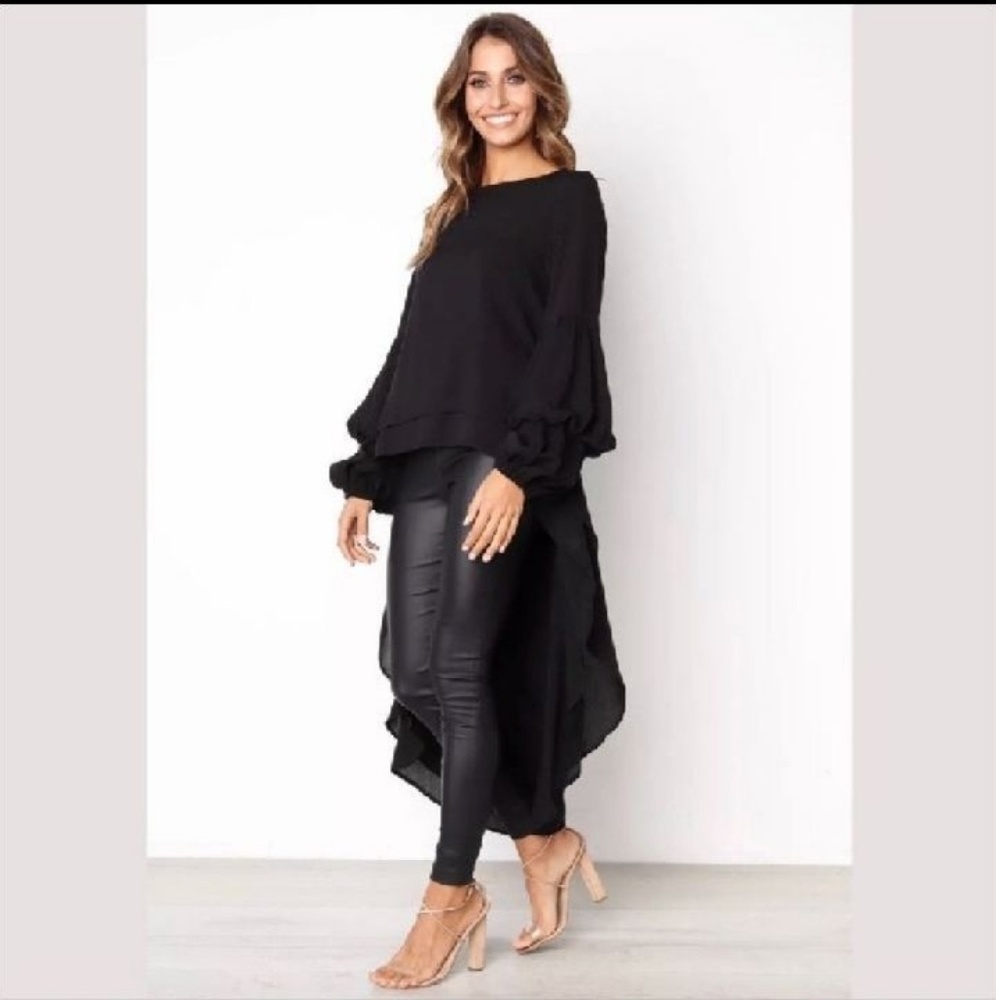 Almost Gone! Trendy & Chic Hi-Low Puff Sleeve Top - Picture 2 of 7
